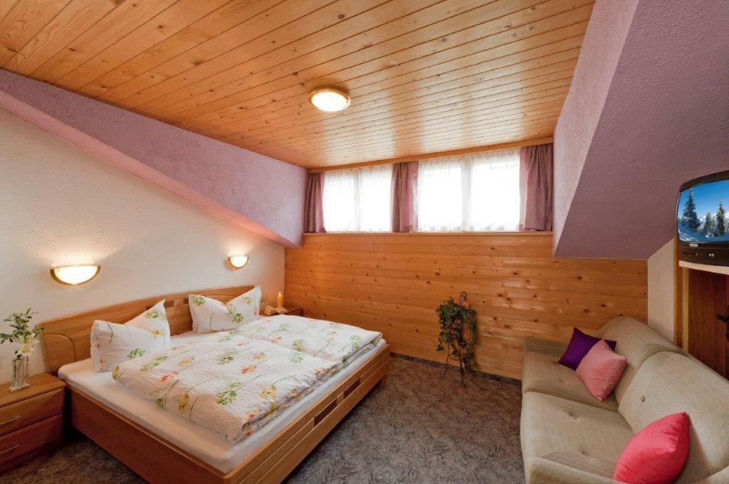 فندق Haus Birgit بيتنيو آم أرلبرغ المظهر الخارجي الصورة